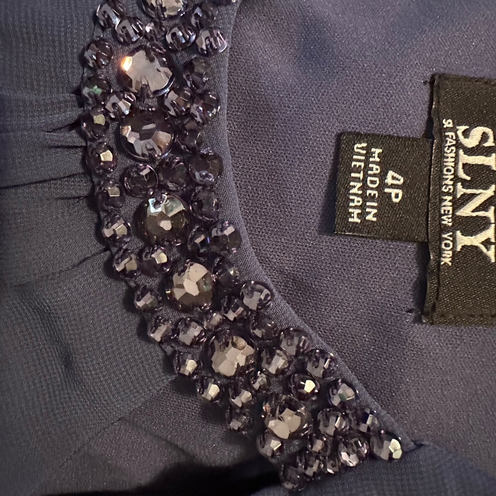 NEW SLNY Blue Chiffon Cape-Back Shift Dress - Picture 5 of 6